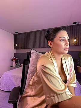 Snapshot of Sol_Miller chatting on 02/05/25, 09:18 Sol Miller online show from 02/05/25, 09:18