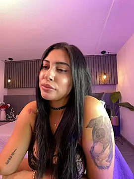 Snapshot of Sol_Miller chatting on 02/06/25, 10:32 Sol Miller online show from 02/06/25, 10:32