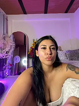 Snapshot of Sol_Miller chatting on 03/10/25, 09:29 Sol Miller online show from 03/10/25, 09:29