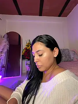 Snapshot of Sol_Miller chatting on 03/15/25, 12:25 Sol Miller online show from 03/15/25, 12:25