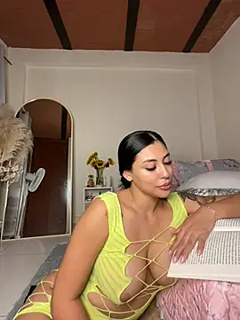 Snapshot of Sol_Miller chatting on 03/18/25, 11:09 Sol Miller online show from 03/18/25, 11:09