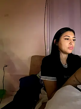 Snapshot of Sol_Miller chatting on 09/24/25, 01:09 Sol Miller online show from 09/24/25, 01:09