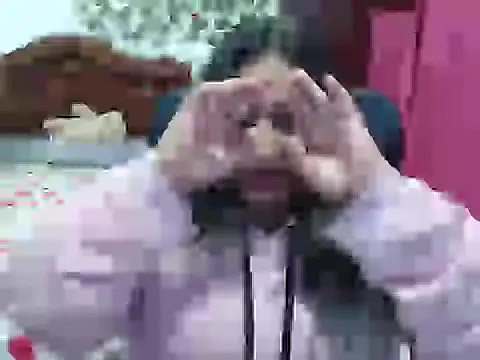 Snapshot of EmilyLove1014 chatting on 01/06/25, 12:16 EmilyLove1014 online show from 01/06/25, 12:16