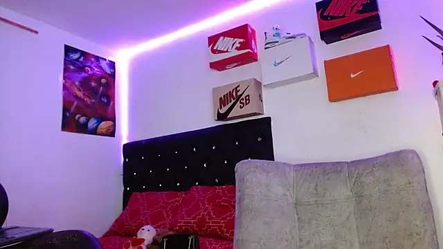 king  Black online show from 12/06/24, 05:42