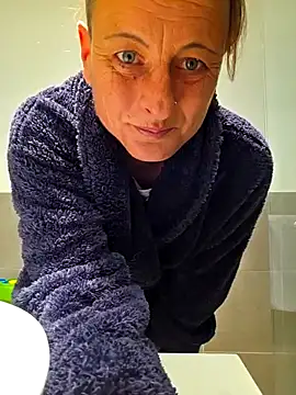 Pussy69Kat online show from 10/03/25, 09:50