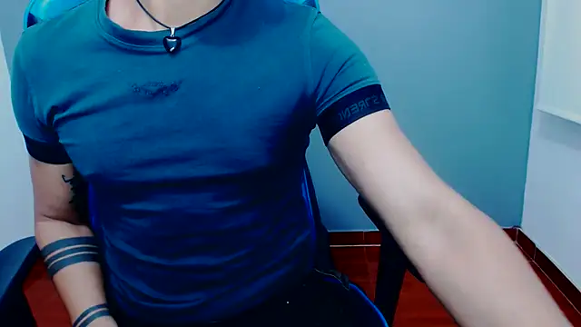 Snapshot of Mistress_dominick chatting on 03/05/26, 03:13 Mistress dominick online show from 03/05/26, 03:13