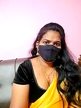 Snapshot of melina214 chatting on 12/07/24, 04:36 melina214 online show from 12/07/24, 04:36
