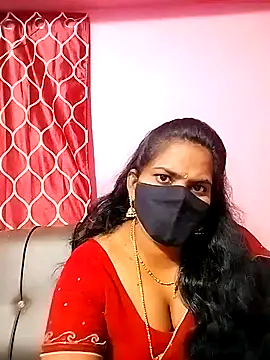 Snapshot of melina214 chatting on 12/20/24, 05:08 melina214 online show from 12/20/24, 05:08