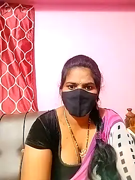 Snapshot of melina214 chatting on 12/25/24, 06:09 melina214 online show from 12/25/24, 06:09