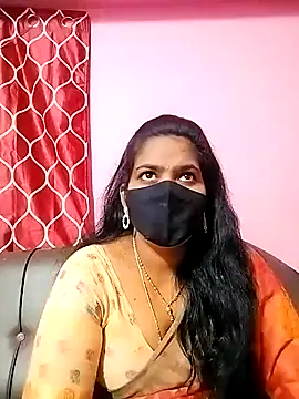 Snapshot of melina214 chatting on 01/04/25, 03:50 melina214 online show from 01/04/25, 03:50