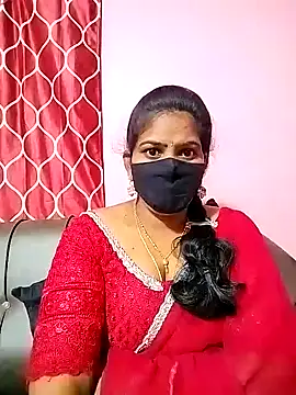 Snapshot of melina214 chatting on 01/16/25, 05:01 melina214 online show from 01/16/25, 05:01