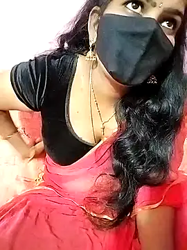 Snapshot of melina214 chatting on 01/28/25, 04:41 melina214 online show from 01/28/25, 04:41