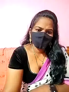 Snapshot of melina214 chatting on 01/31/25, 03:09 melina214 online show from 01/31/25, 03:09