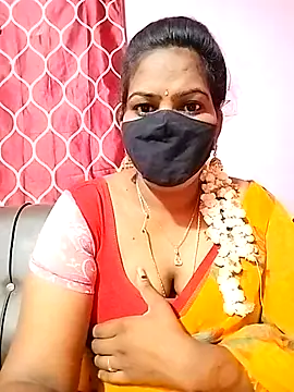 Snapshot of melina214 chatting on 03/08/25, 02:34 melina214 online show from 03/08/25, 02:34
