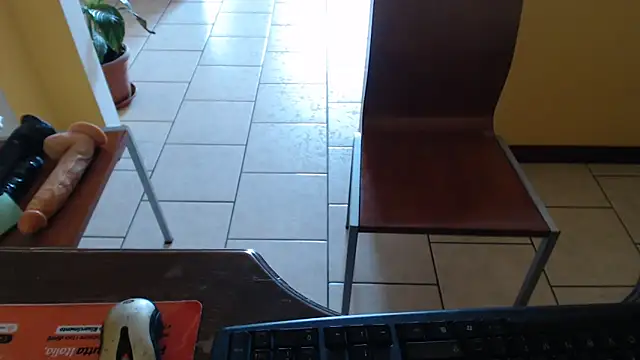 Snapshot of 69porcellone69 chatting on 02/13/25, 08:59 69porcellone69 online show from 02/13/25, 08:59