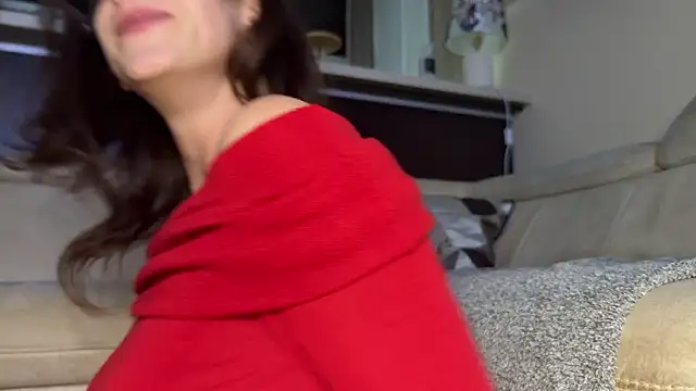 Snapshot of Missy_baby chatting on 02/15/26, 07:21 Missy baby online show from 02/15/26, 07:21