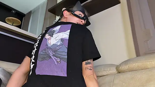 Snapshot of Missy_baby chatting on 02/18/26, 07:43 Missy baby online show from 02/18/26, 07:43