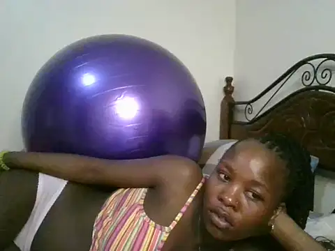 Sonnia  online show from 02/13/25, 08:24