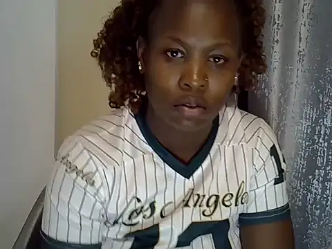 Snapshot of Sonnia_ chatting on 07/22/26, 09:50 Sonnia online show from 07/22/26, 09:50