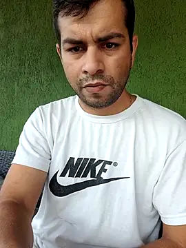 hornny1995 online show from 09/13/25, 09:53