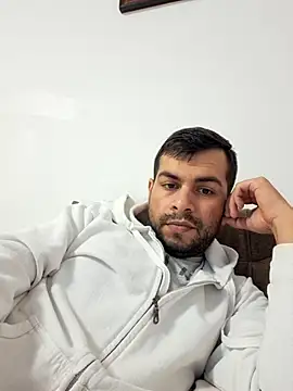 hornny1995 online show from 10/02/25, 01:29