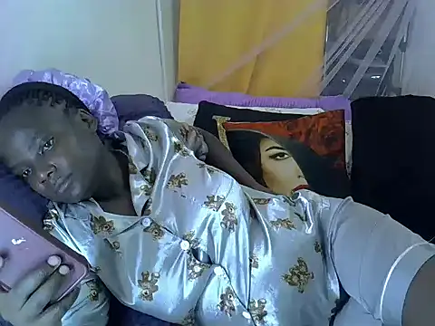Snapshot of Sweetreena chatting on 05/27/26, 03:31 Sweetreena online show from 05/27/26, 03:31