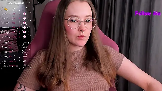 Snapshot of bunny_bubble chatting on 02/25/26, 11:25 bunny bubble online show from 02/25/26, 11:25