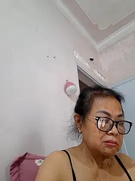Snapshot of Hotestlove chatting on 06/08/26, 11:38 Hotestlove online show from 06/08/26, 11:38