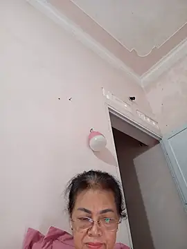 Snapshot of Hotestlove chatting on 06/18/26, 10:58 Hotestlove online show from 06/18/26, 10:58