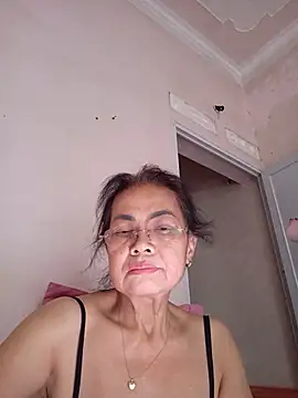 Snapshot of Hotestlove chatting on 06/19/26, 11:03 Hotestlove online show from 06/19/26, 11:03