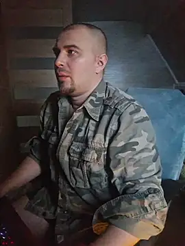 Foxyshaved online show from 11/16/25, 06:30