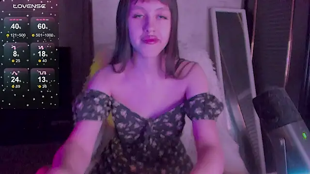 Sofagreen  online show from 12/19/25, 11:01