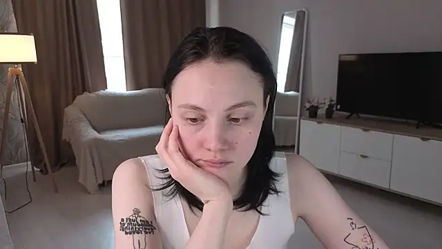 MaryCoopeer online show from 04/30/26, 05:36