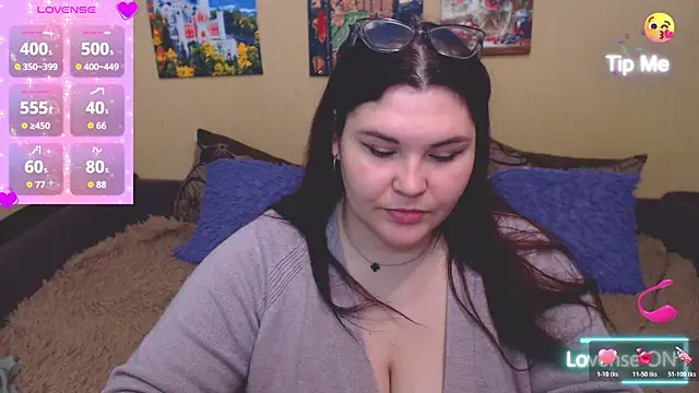 JuliaKeln online show from 05/31/26, 06:09