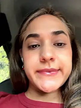 Snapshot of CuteeRose chatting on 01/08/26, 02:30 CuteeRose online show from 01/08/26, 02:30