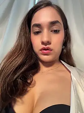 CuteeRose online show from 05/12/26, 02:58