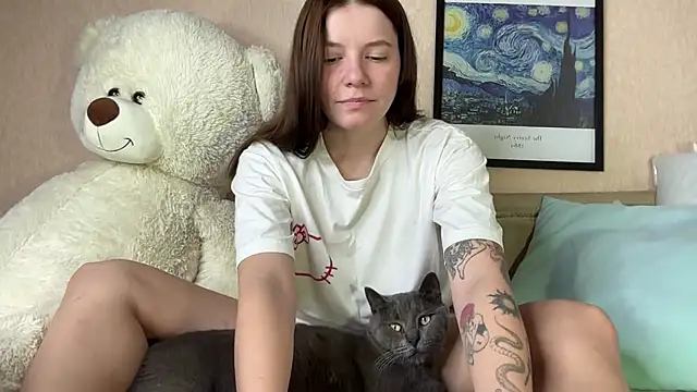 Snapshot of mia___mi chatting on 12/24/24, 07:39 mia mi online show from 12/24/24, 07:39