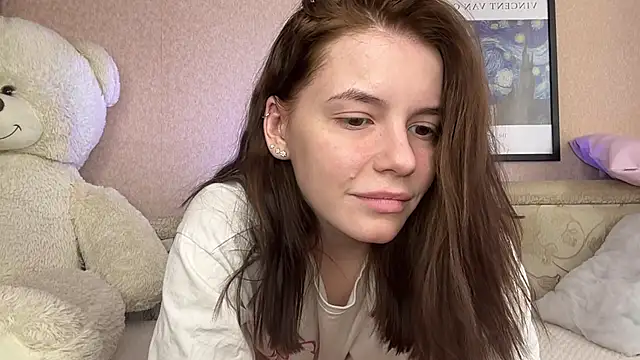 Snapshot of mia___mi chatting on 03/19/25, 11:06 mia mi online show from 03/19/25, 11:06