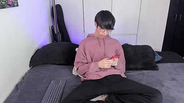 Snapshot of Aventure_Twinks chatting on 01/03/25, 08:21 Aventure Twinks online show from 01/03/25, 08:21