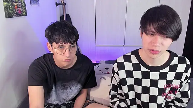 Snapshot of Aventure_Twinks chatting on 01/11/25, 04:16 Aventure Twinks online show from 01/11/25, 04:16