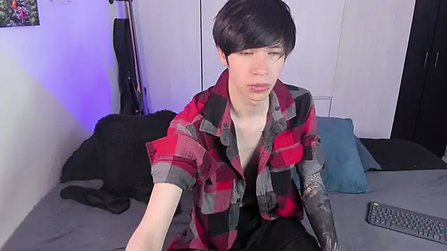 Snapshot of Aventure_Twinks chatting on 01/22/25, 09:02 Aventure Twinks online show from 01/22/25, 09:02