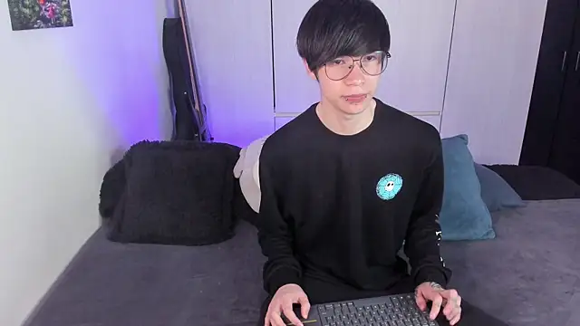 Snapshot of Aventure_Twinks chatting on 01/25/25, 10:29 Aventure Twinks online show from 01/25/25, 10:29