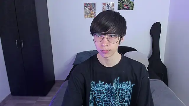 Snapshot of Aventure_Twinks chatting on 02/12/25, 11:09 Aventure Twinks online show from 02/12/25, 11:09