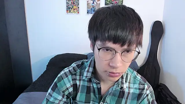 Snapshot of Aventure_Twinks chatting on 02/08/26, 03:43 Aventure Twinks online show from 02/08/26, 03:43