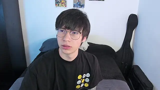 Snapshot of Aventure_Twinks chatting on 03/26/26, 01:33 Aventure Twinks online show from 03/26/26, 01:33