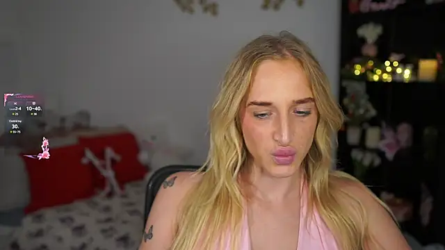 Nicolette  Shea  online show from 12/22/24, 04:59