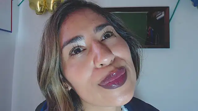 fantasty nylon online show from 12/03/24, 04:28