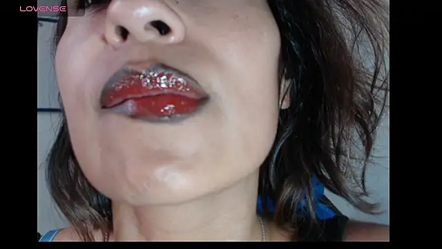 fantasty nylon online show from 02/07/25, 09:04