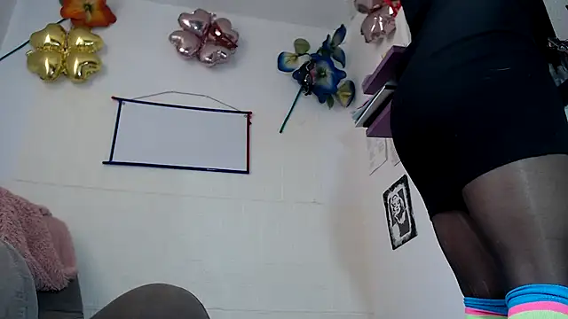 fantasty nylon online show from 10/15/25, 03:56