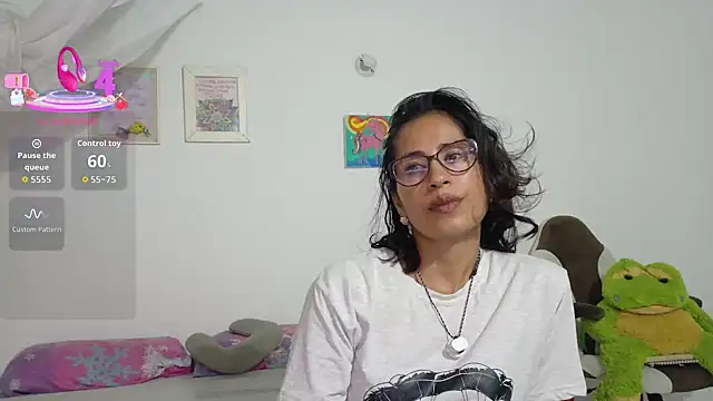 fantasty nylon online show from 06/18/26, 10:25